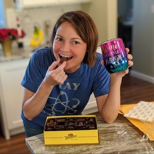 Meet your Posher, Niki